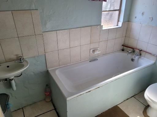 4 Bedroom Property for Sale in Lindley Free State